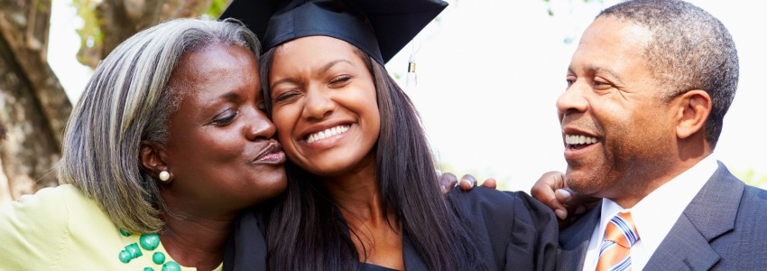 7 financial milestones to target before graduation