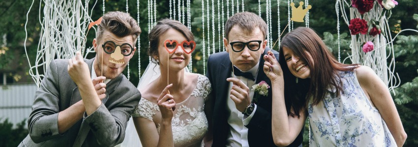 6 Ways to Save Money as a Wedding Guest